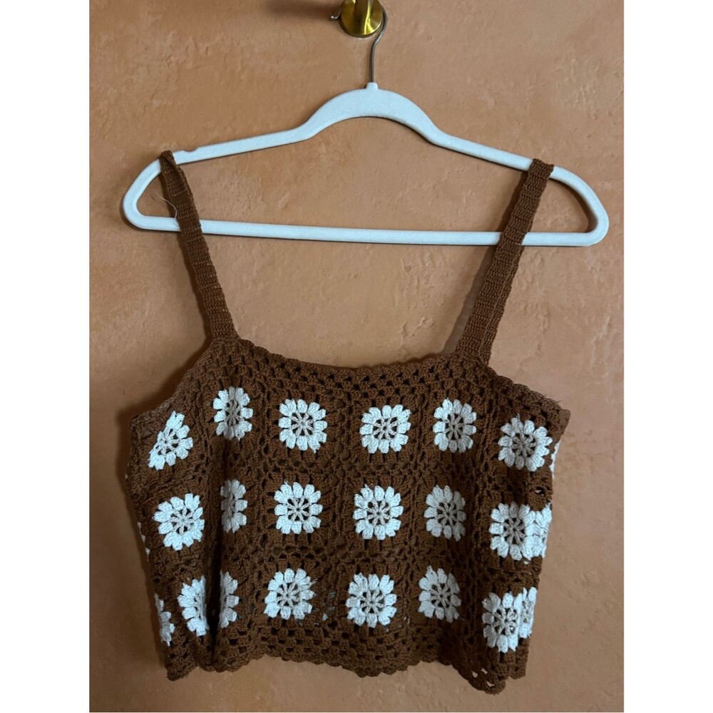 Lucca Crochet Granny Square Button Front Crop Tank Brown Cream M